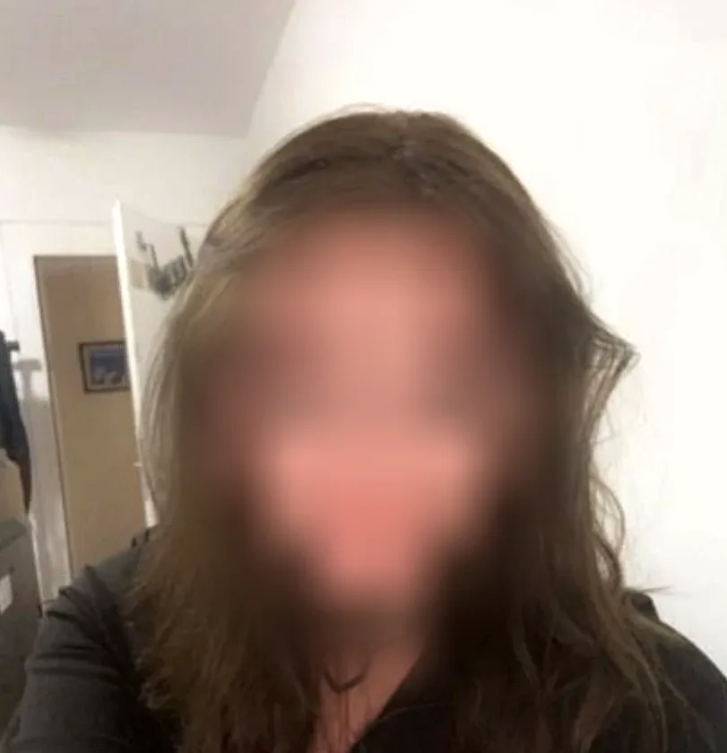 Alena, 25