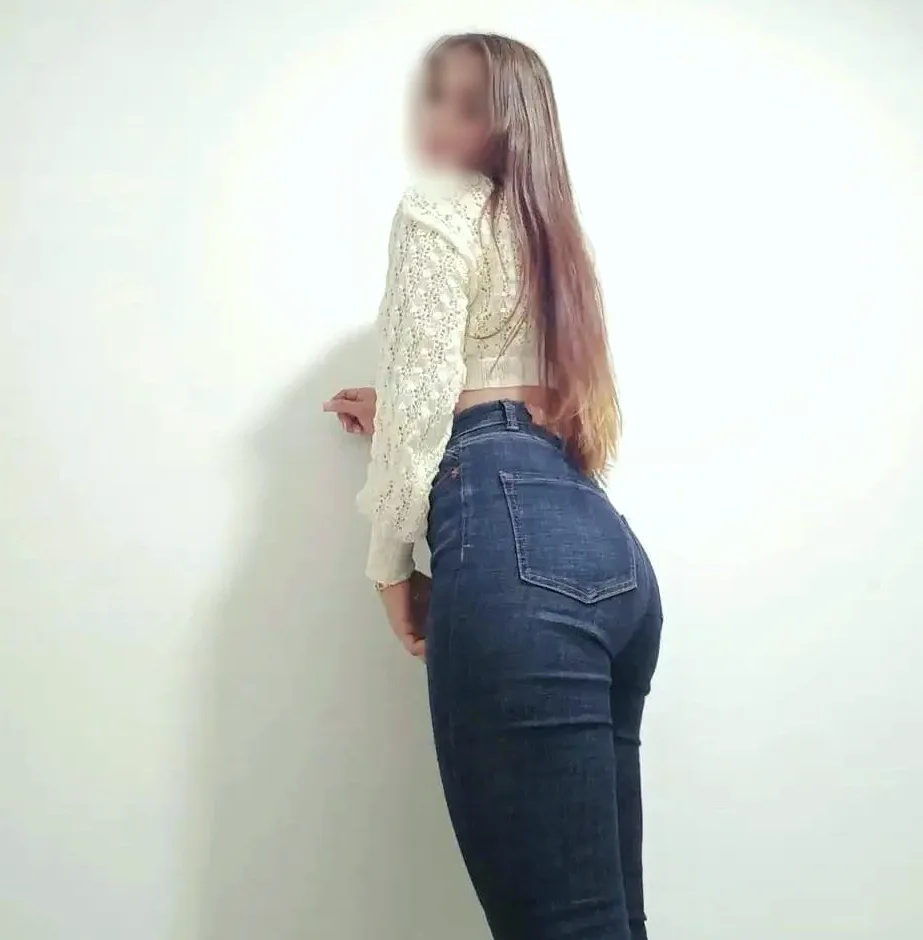 Aleyna, 28