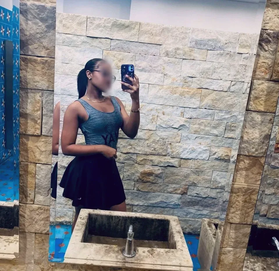 Carina, 20