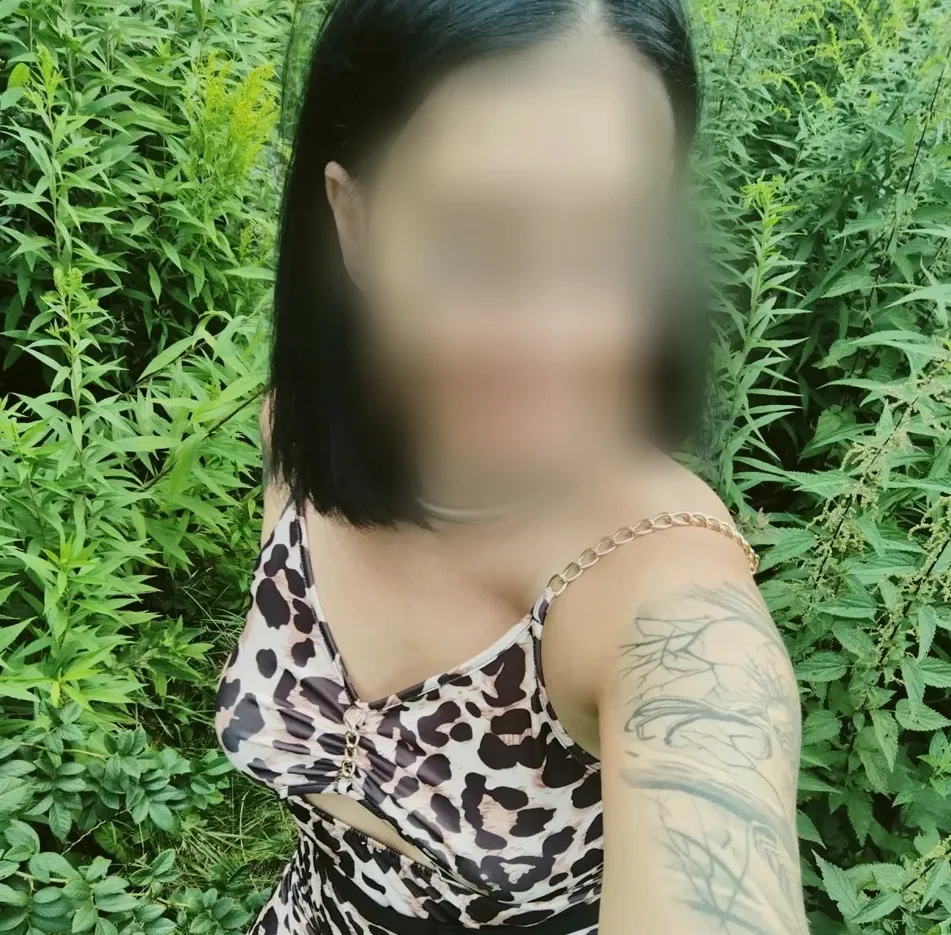 Katrin, 30