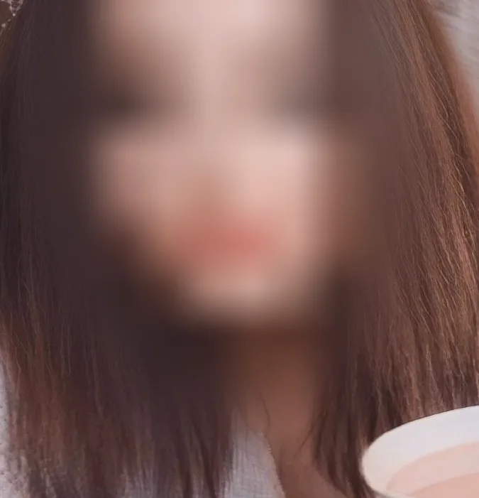 Marie, 23