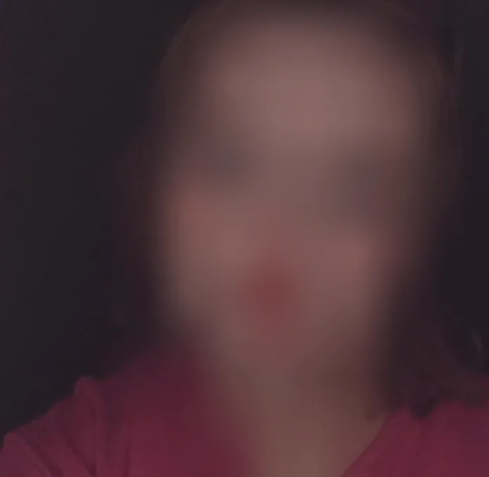 Nora, 21